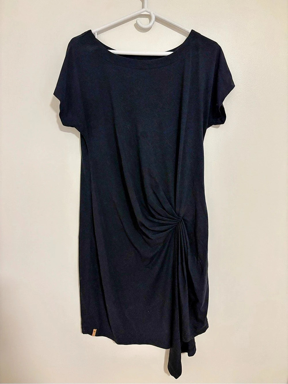 Tentree Black Ruched Midi Dress Size XS